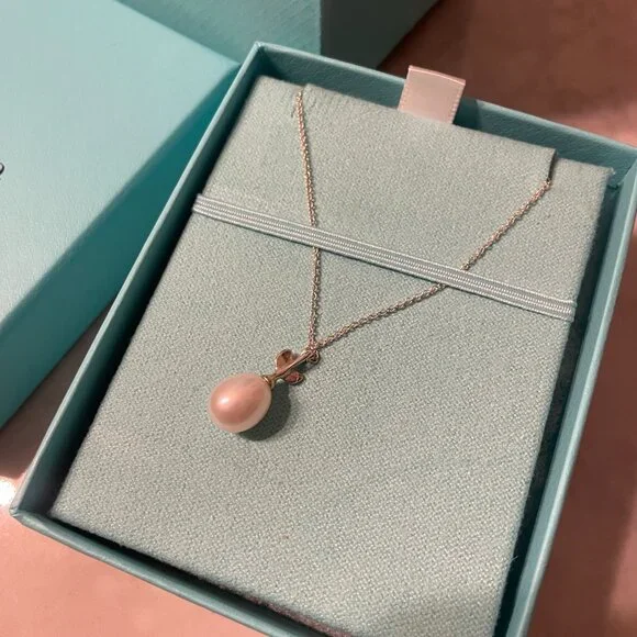 Tiffany Paloma Picasso Pearl Pendant Necklace - Picture 6 of 6